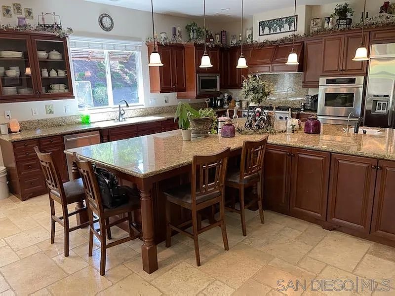 2nd image of 10284 Winecreek Ct