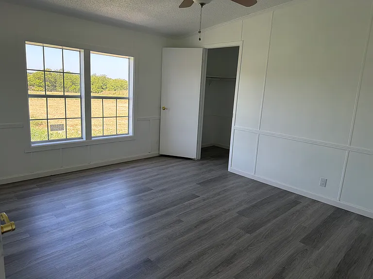 3957 FM 2331 — Photo 32