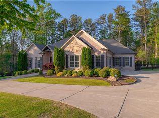 995 Canonero Dr, Milton, GA 30004