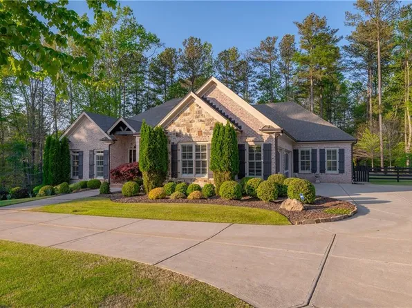 995 Canonero Dr, Milton, GA 30004