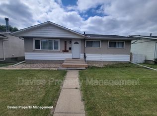 16415 87th Ave NW, Edmonton, AB T5R4H3