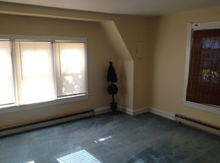 911 Center St FLOOR 2, Bethlehem, PA 18018