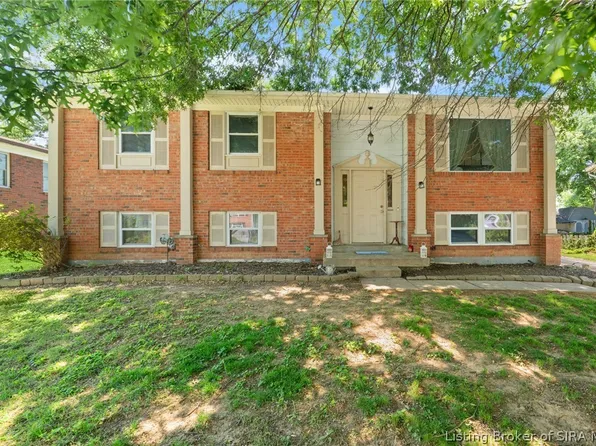 2004 Ruck Lane, Jeffersonville, IN 47130