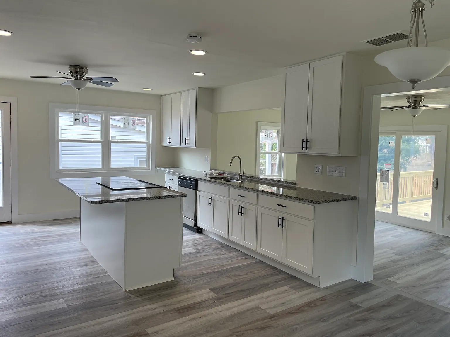 3 bed, 1464 sqft, $3,500 — Photo 2