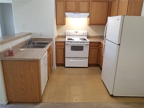 2nd image of 2010 Rancho Lake Dr Unit 203