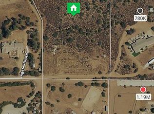 7747 Lupine Rd, Agua Dulce, CA 91390