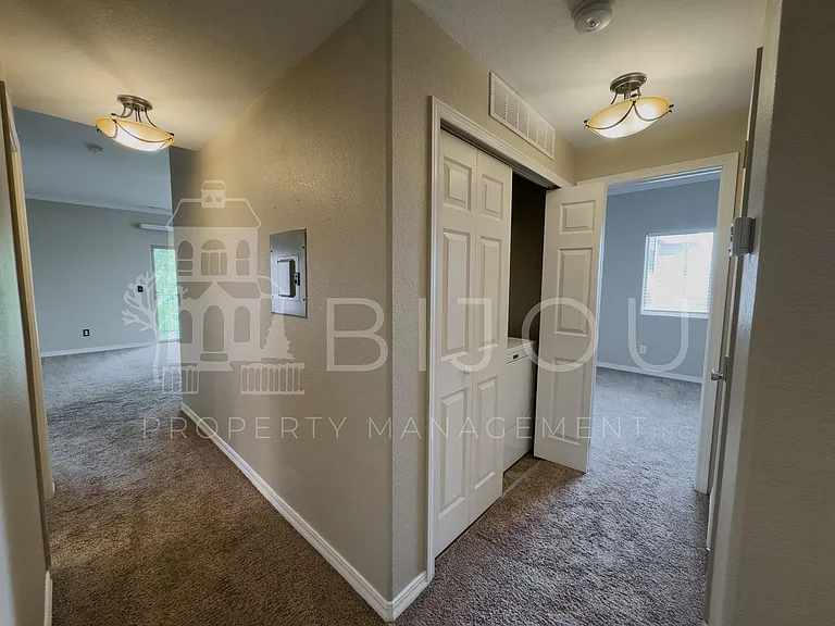 1695 Little Bear Creek Point #304 — Photo 7