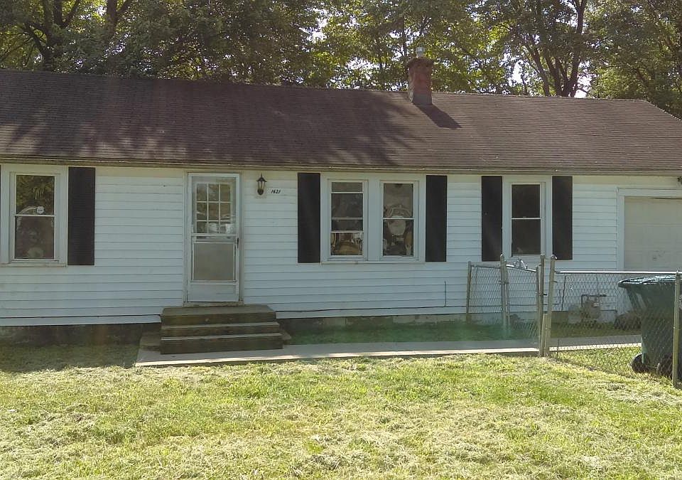 1st image of 1621 E Dartmouth Ave