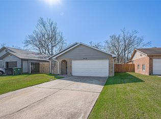 8735 Valley Flag Dr, Houston, TX 77078