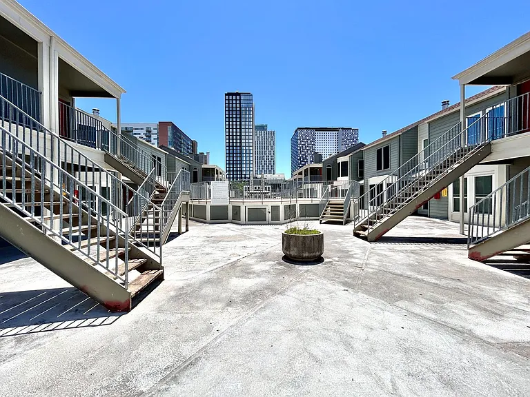 2529 Rio Grande St #88 — Photo 16