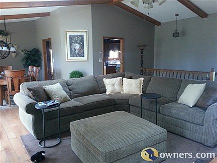 Very open floorplan w/high ceilings