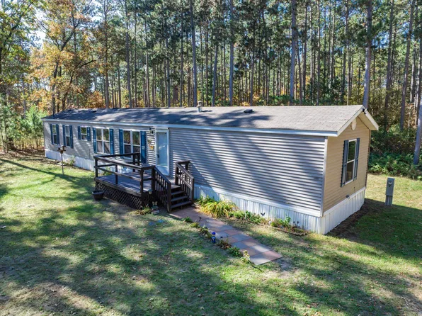 N10589 Lakeside Ct, New Lisbon, WI 54646