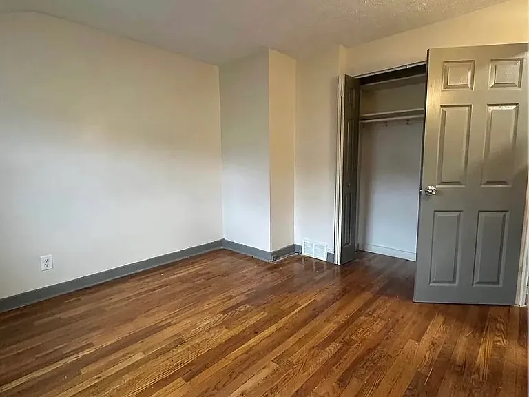 350 Lasalle St #425 — Photo 15