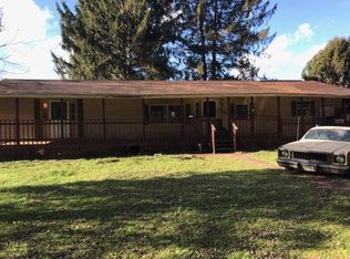 321 River Rd, Milton, WV 25541