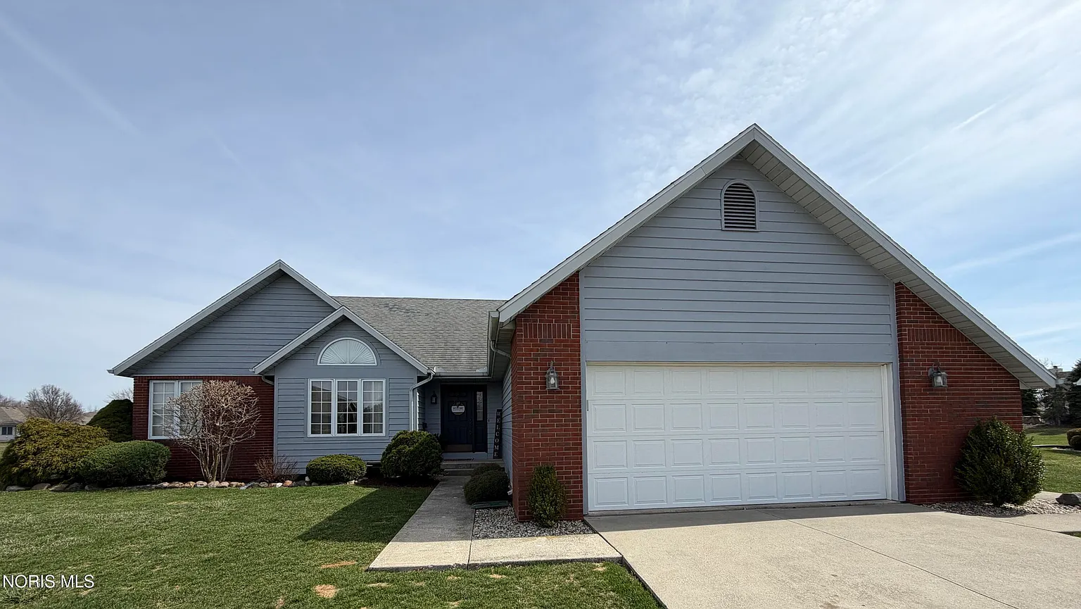 1911 Willow Bay Dr photo 1