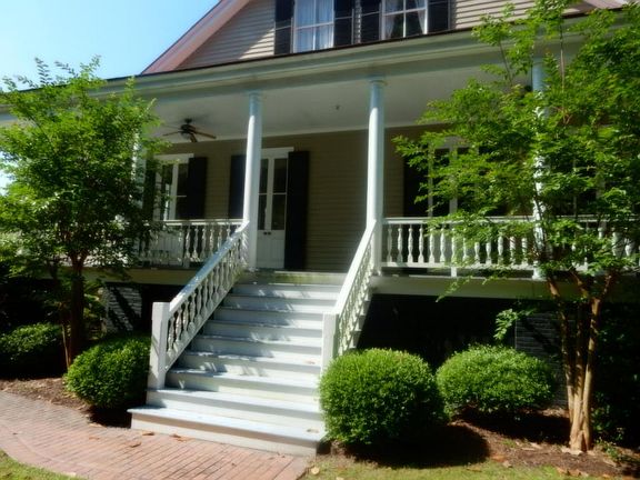 Right Side Porch (2)