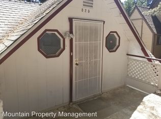 825 Deer Trl, Crestline, CA 92325