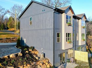 282 County Rd, Waynesville, NC 28785