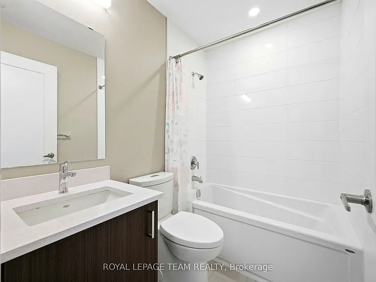 360 Deschatelets Ave E #209 — Photo 2