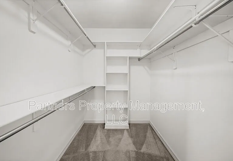 1257 Fox Run Ln — Photo 15