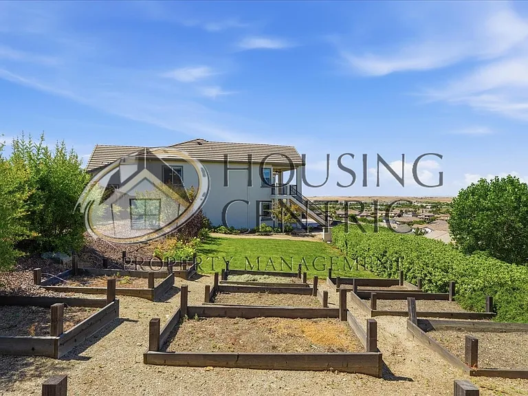 7242 Breaker Point Way — Photo 51