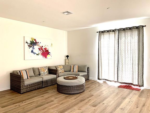 5th image of 8041 Rooster Ct