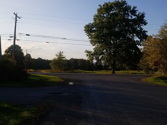 5th image of 4 Sycamore Dr