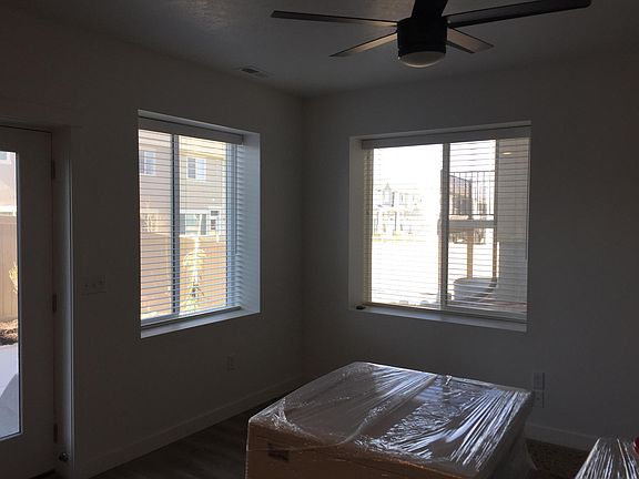 3rd image of 15214 S Park Bluff Way