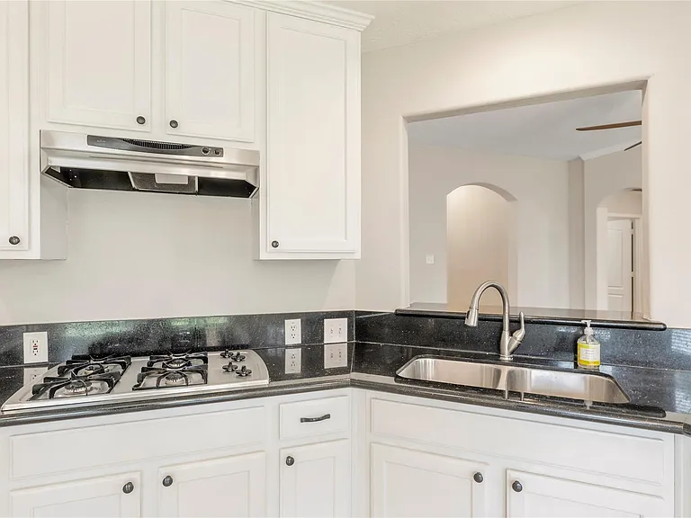 210 Leisure Dr — Photo 12