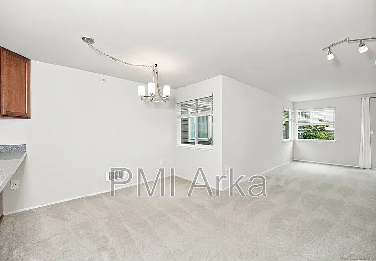 700 Front St S #D203 — Photo 5