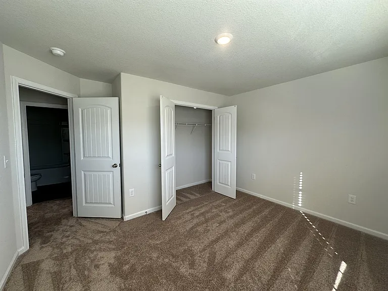 3003 Crescent Lake Ln — Photo 13