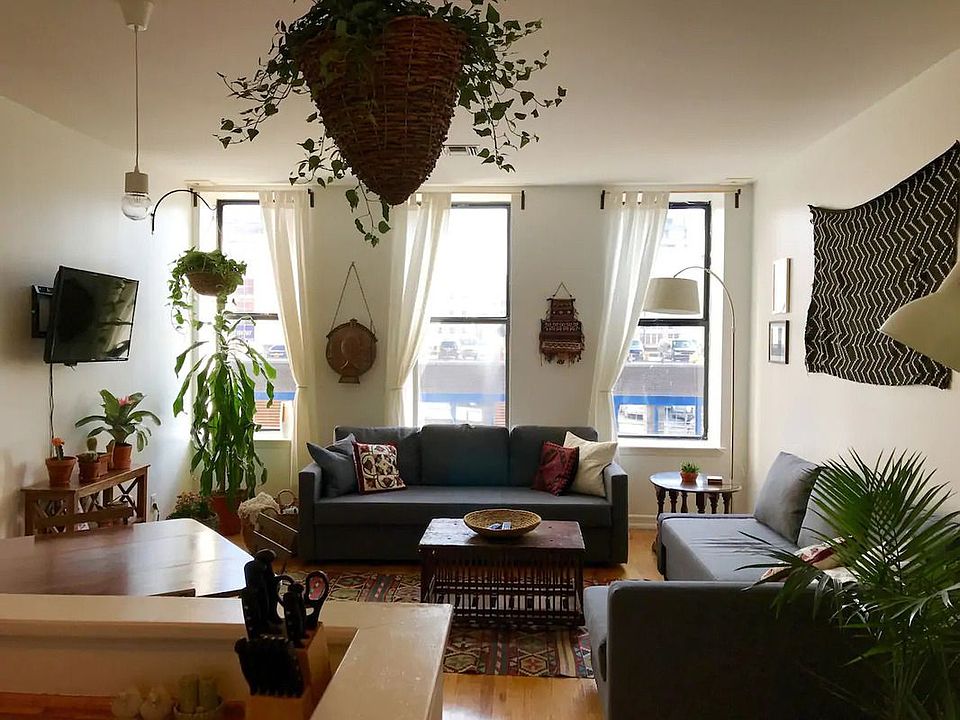 1st image of 125 W 126th St #A