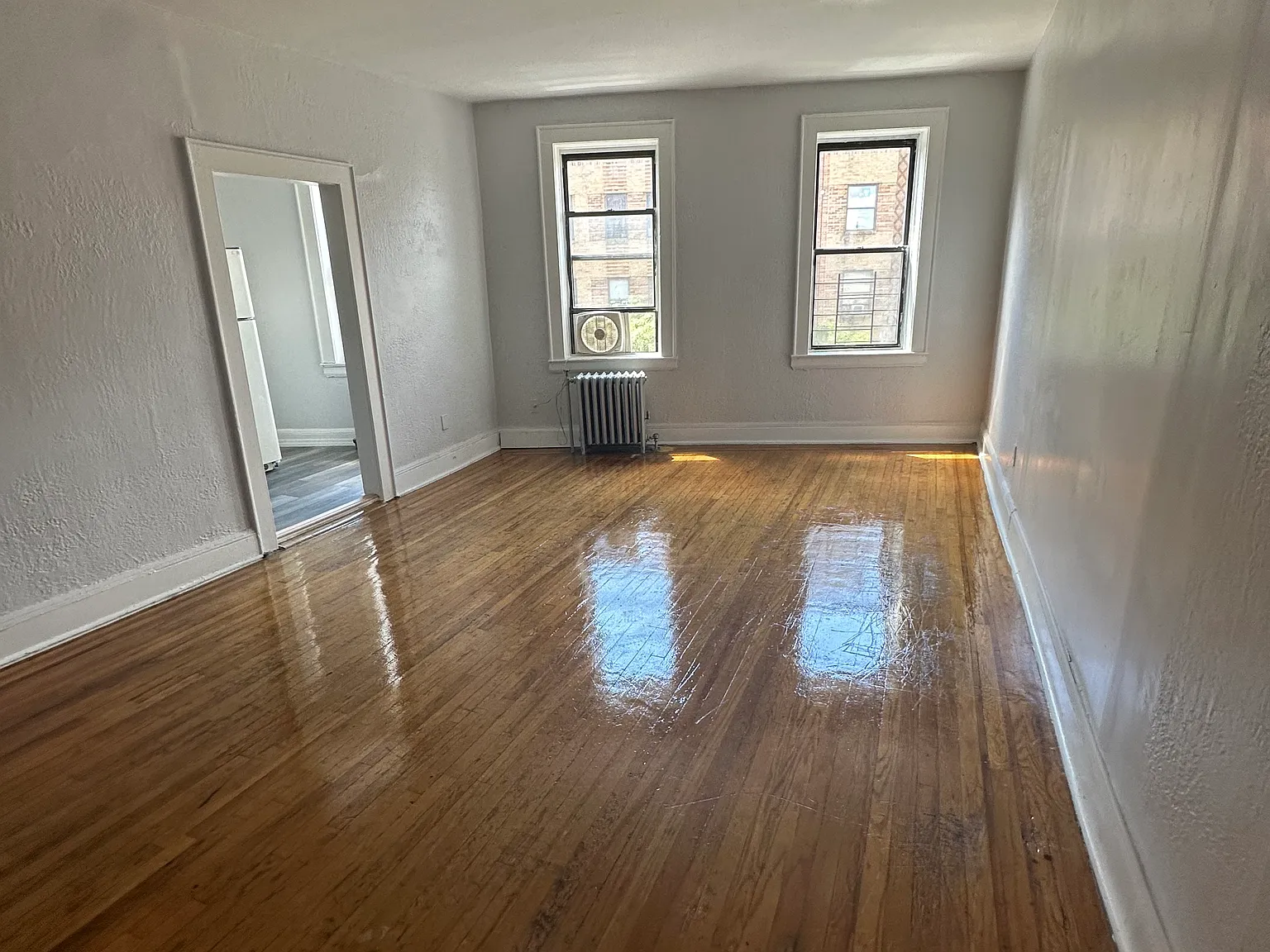 3 bed, $2,350 — Photo 3