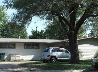 1318 SW Croix St, Topeka, KS 66611