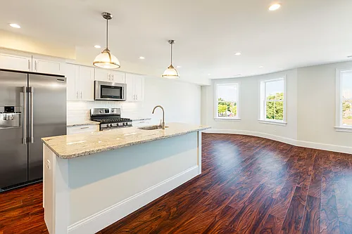 1902-1904 Washington St #3D Photo 1