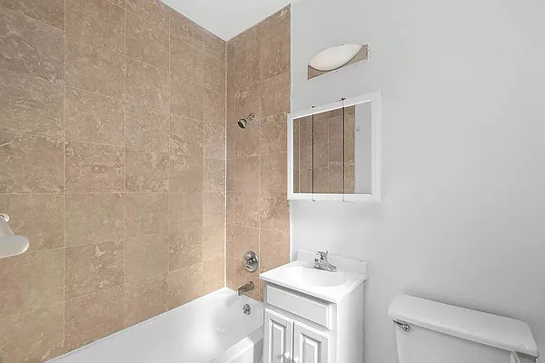 Rented by REAL New York | media 20