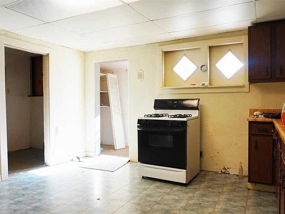 5th image of 5830 Wise Ave