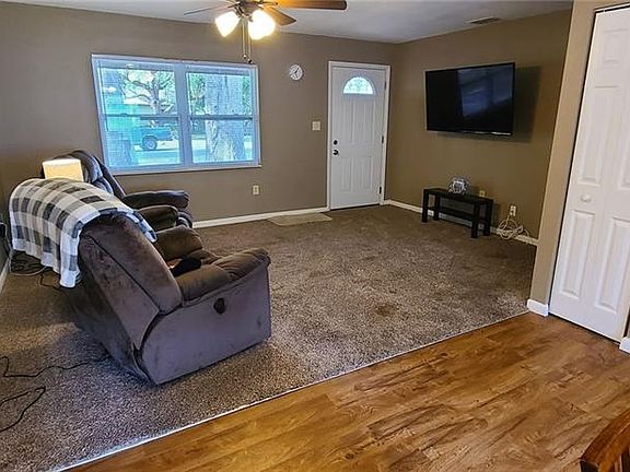 4th image of 6880 SE 108th St