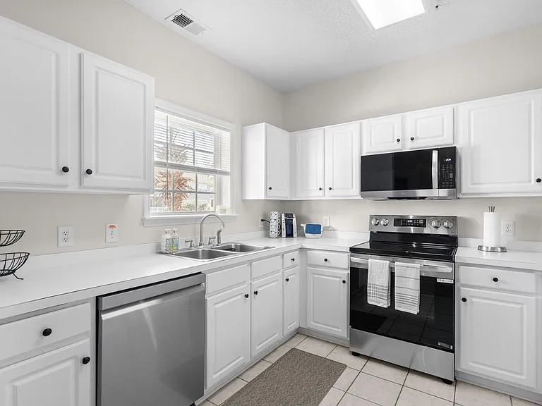 5801 Oyster Catcher Dr #723 — Photo 9
