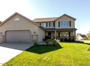 2553 Boulder Ridge Dr NW, Rochester, MN 55901