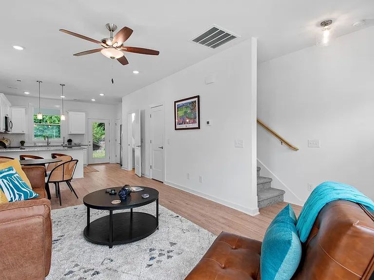 1170 S Dickerson Rd #6 — Photo 10