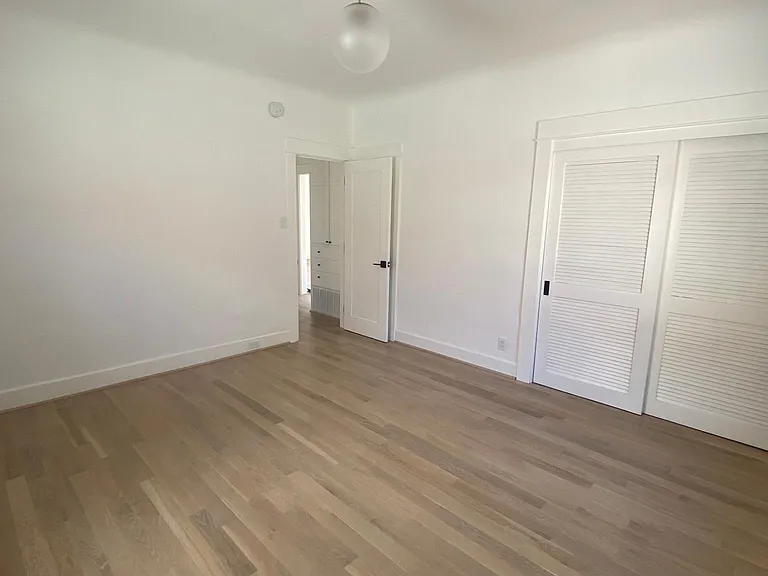 2260 Ewing St — Photo 9