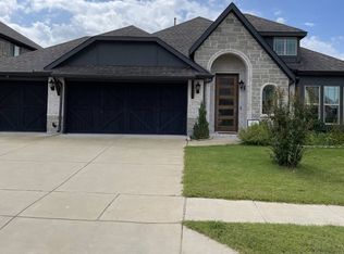 1120 Canterbury Ln, Forney, TX 75126