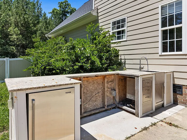 5802 Rainsford Dr — Photo 38