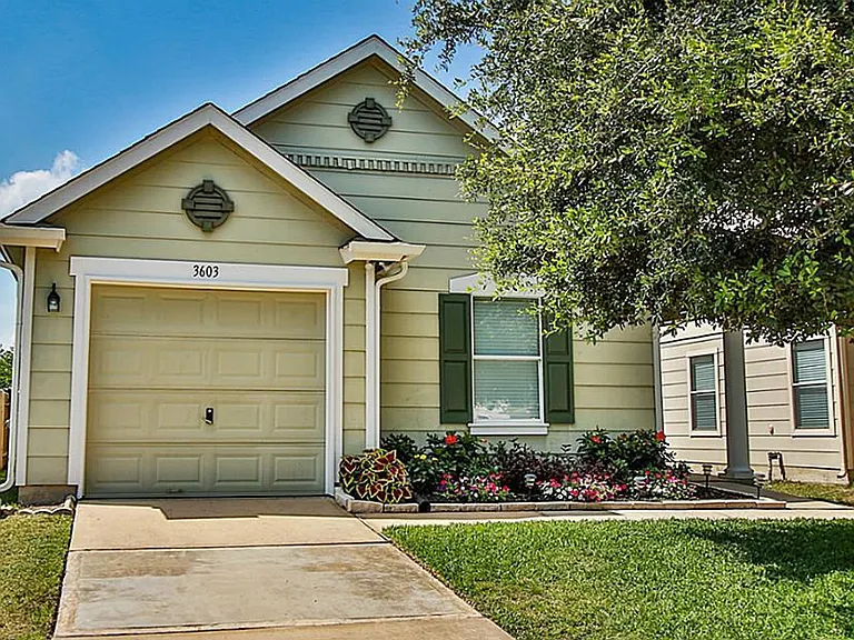 3603 Garrison Run Dr — Photo 1
