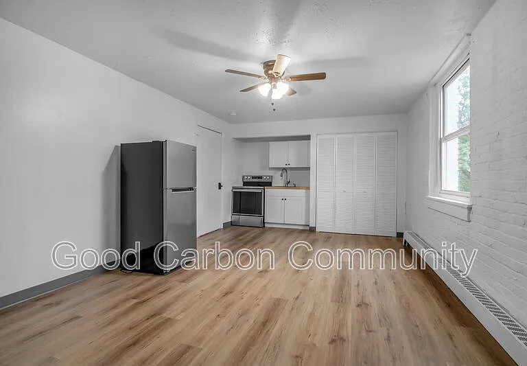 2641 Spring St #15 — Photo 8