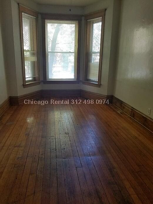 2nd image of 2110 N Sheffield Ave #G