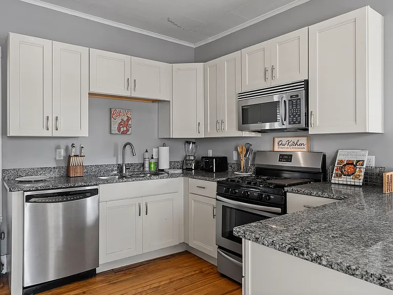 15 Fern Park Ave. — Photo 35