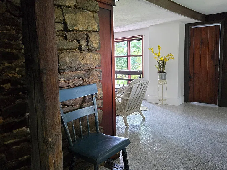 253 E Dark Hollow Rd #1 — Photo 26