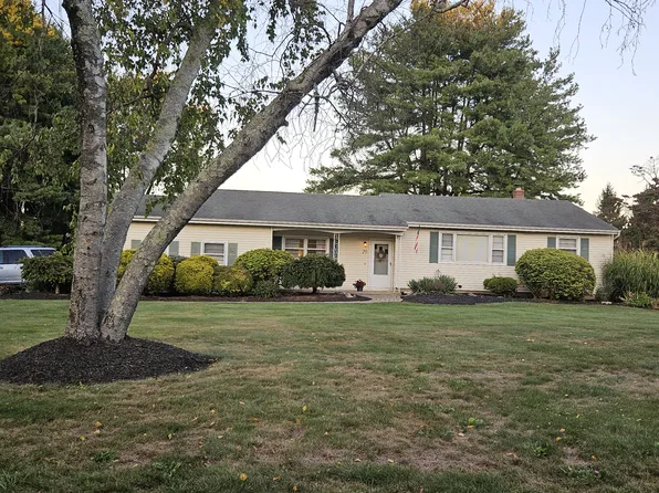 20 Rosemary Ln, Lebanon, NJ 08833